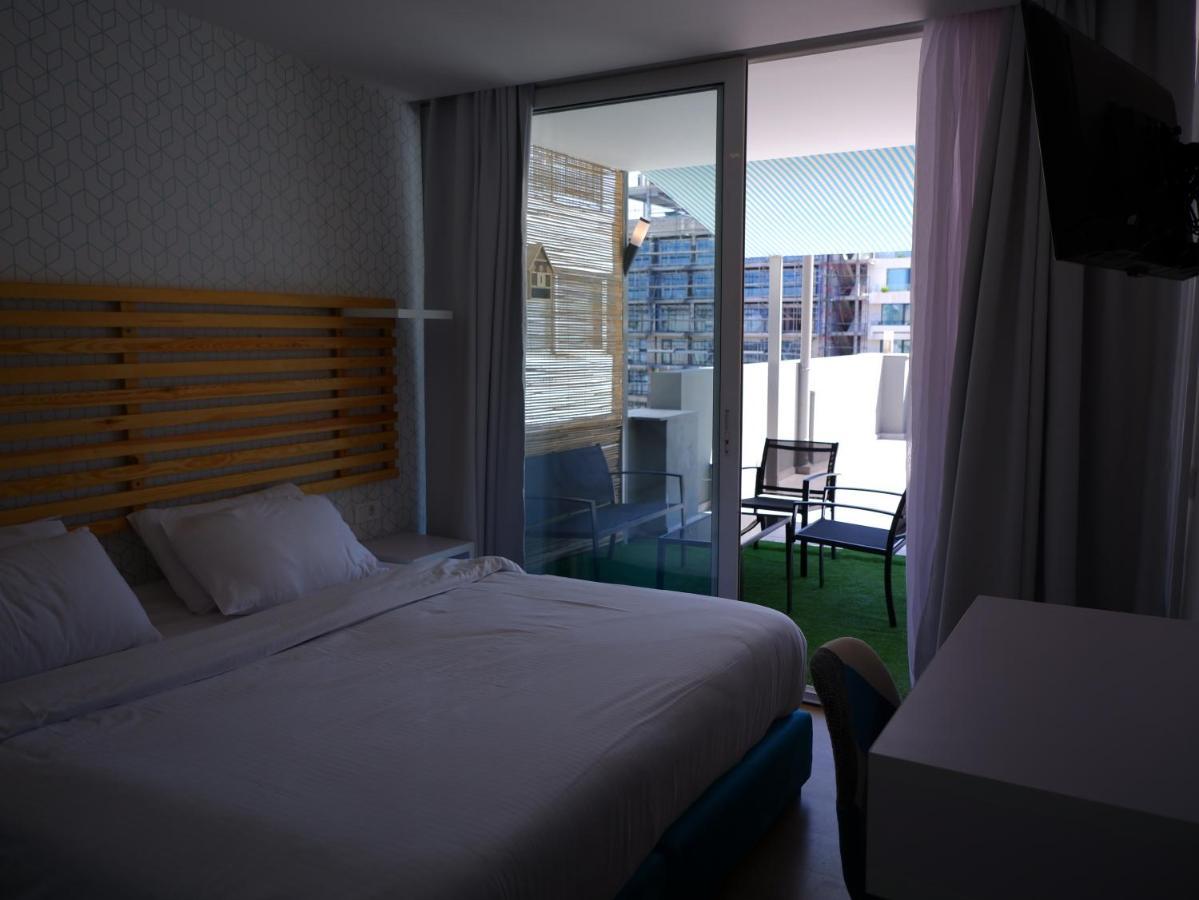 Hotel Athenian Montaza 3*