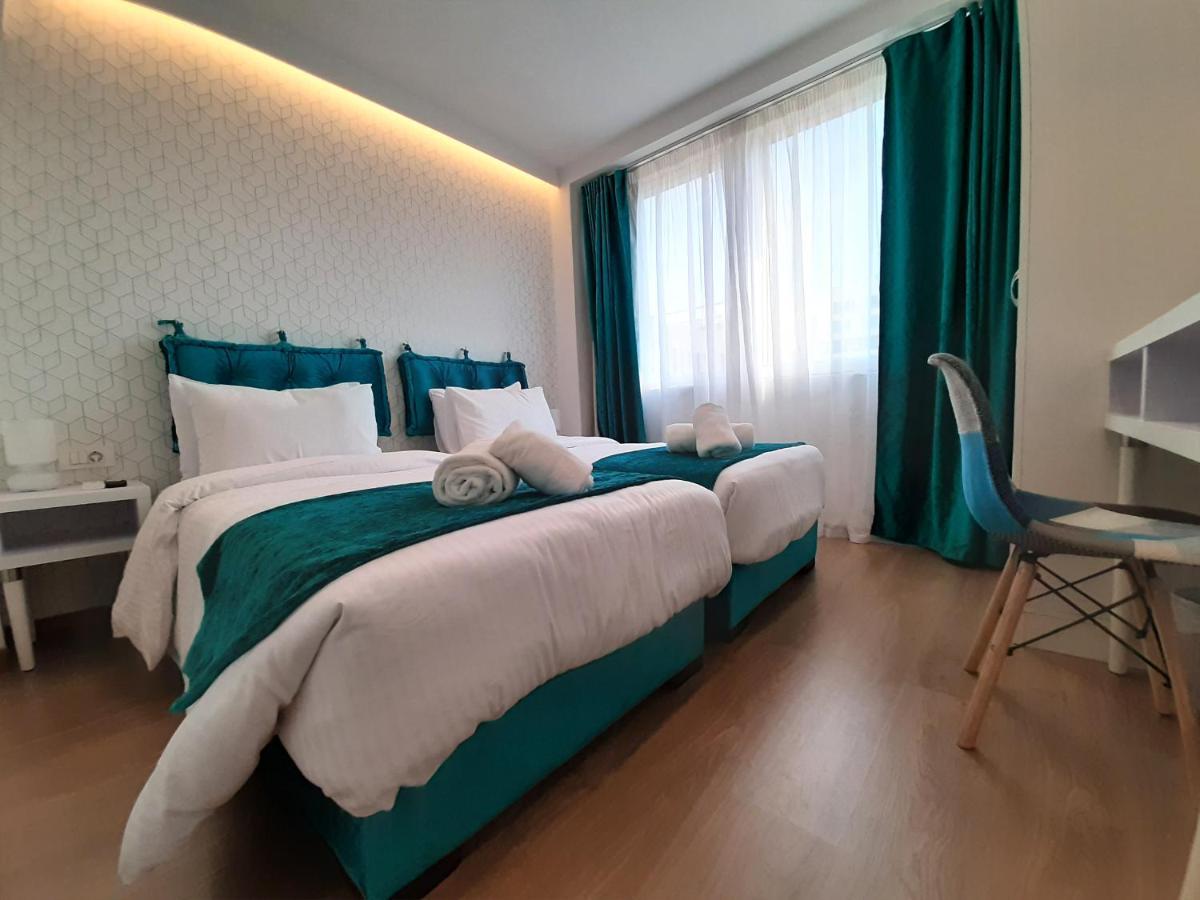 Athenian Montaza 3*